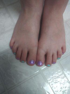 My niece's toes