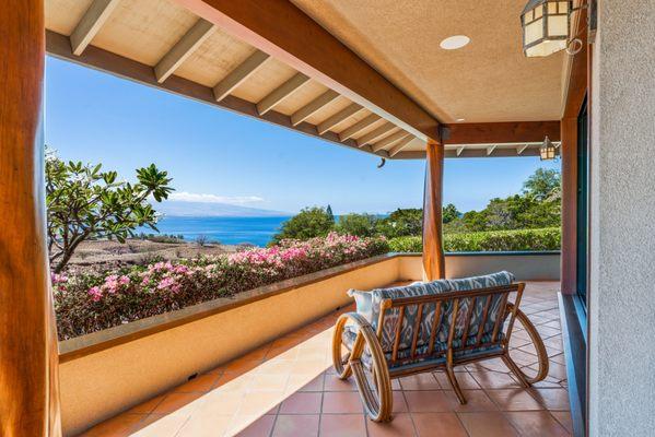 Large Lanai Looking Toward Ocean and Coast