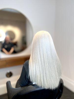 Total blonde Platinum