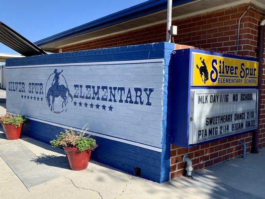 Silver Spur Elementary Logo