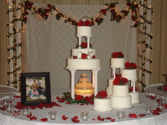 Sparking Red and White wedding cake.