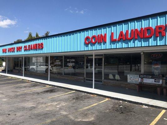 The best Coin laundry this side of town