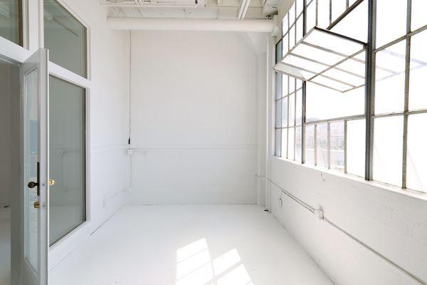 Daylight Photo Studio in SF