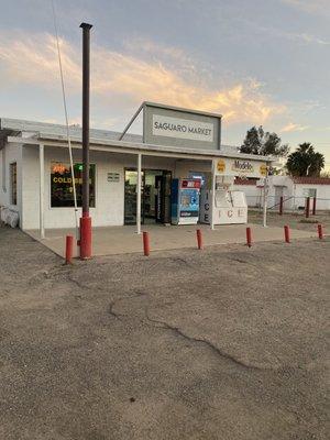 Saguaros Market