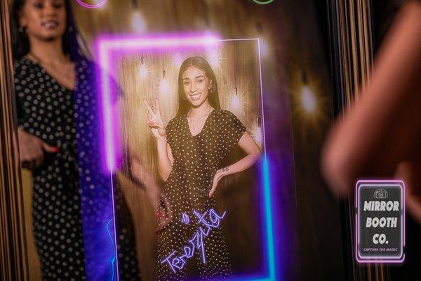 Mirror Booth captures amazing photos of guests.  Guests have the option to draw on their photo.