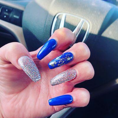 Acrylic nails