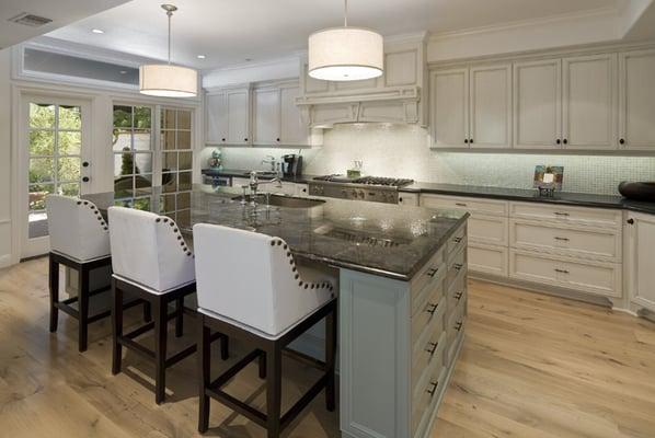 kitchen with contrasting island cabinet