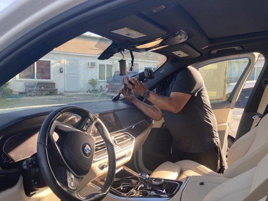 2020 BMW X5 WINDSHIELD REPLACEMENT