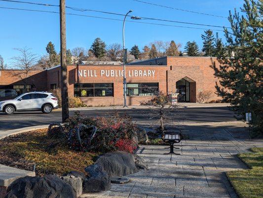 Neill Public Library