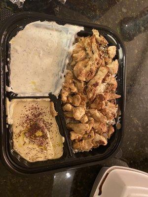 Schwarma chicken Hummus with Chicken Shawarma Combo Platter