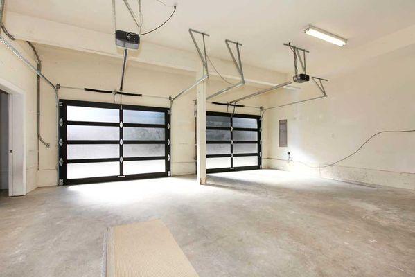 Garage doors maintenance and springs replacement