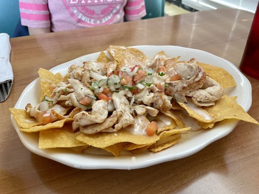 Chicken Nachos El Tejano with Pico De Gallo