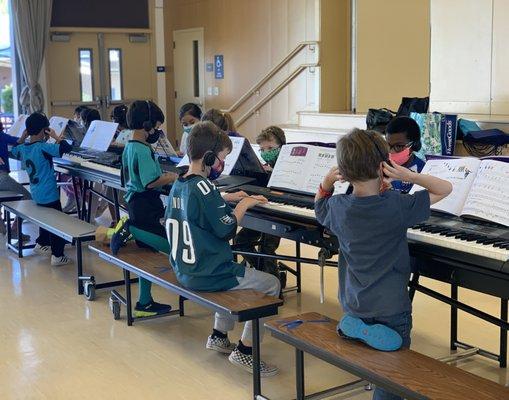 Group Piano Class