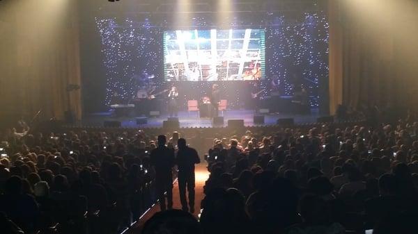 Granoble Entertainment presented a high profile show in NJ & NY. This picture shows the sold out event in NYC.