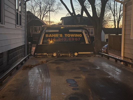 Bahr's Towing