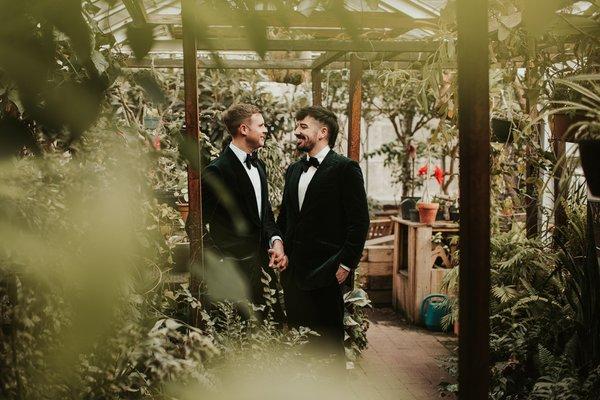 Botanical Gardens are the perfect indoor location for winter weddings.