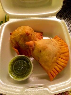 Samosas and chutney.