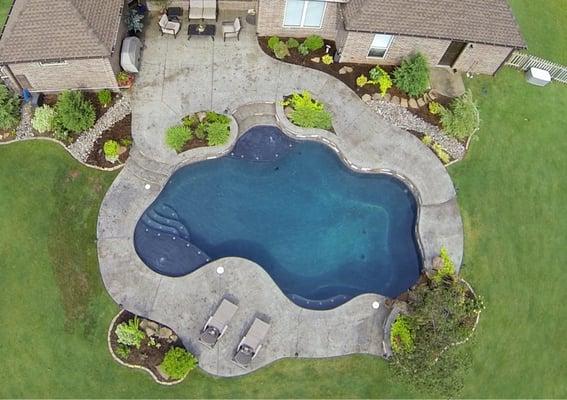 Custom Freeform Gunite Swimming Pool