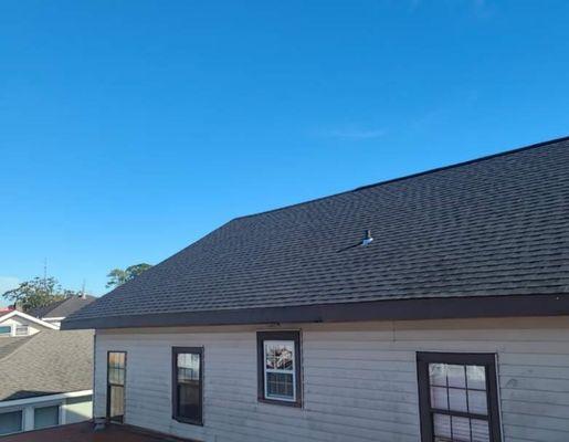 Charcoal Shingle Roof