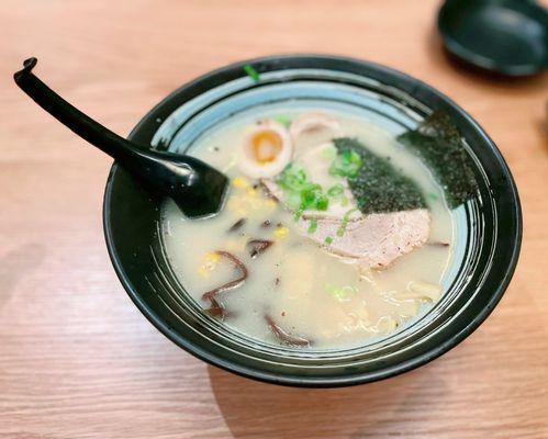 Tonkotsu Ramen $16.00