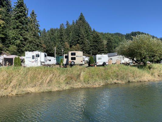 More sunny views looking at the camp ground