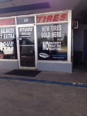 Dyer's Tires