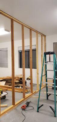 Partition wall installation