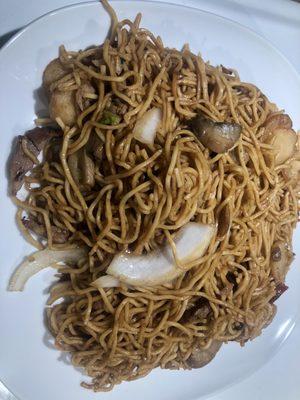 Chicken Lo Mein