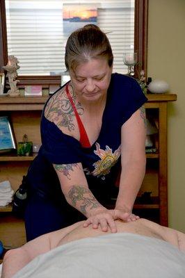 Cyndi delivers amazing massage.