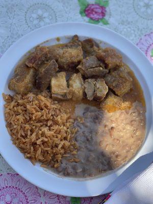 Costillas de puerco en salsa verde