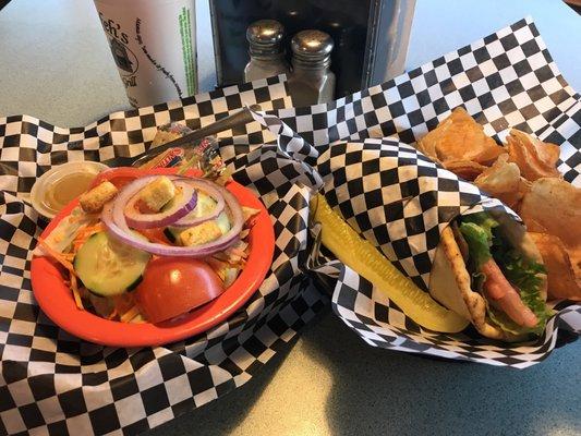 Gyro and side salad.