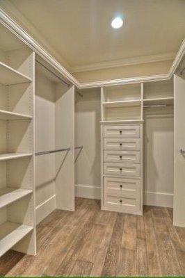 A too die for walkin closet. #closet #walkin @cncaperealty