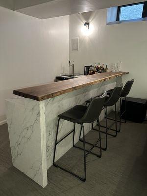 Square Nail Bar top by Charlie