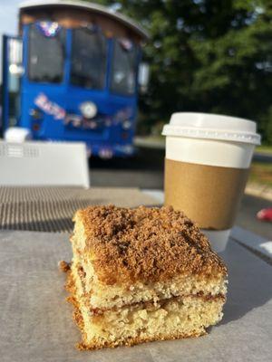 Cinnamon Crumble Poundcake