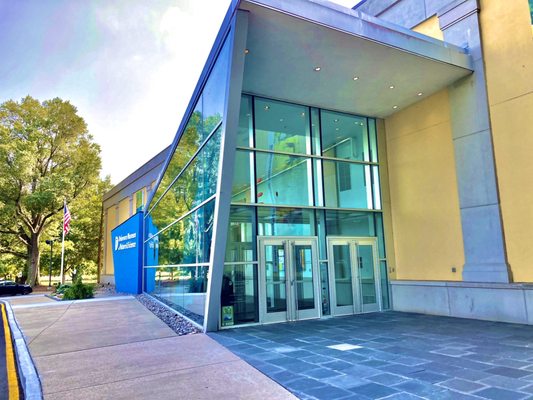 Delaware Museum of Nature and Science entrance