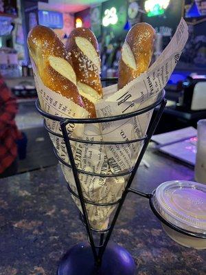 Pretzel appetizer.  Yum!