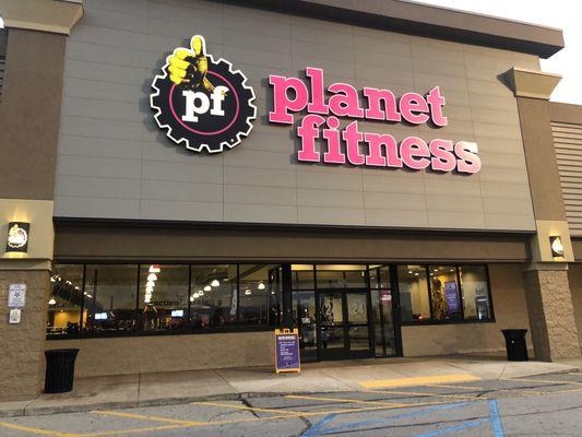 Planet Fitness - Closed