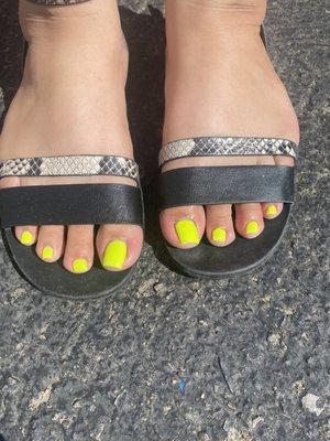 Gel pedicure