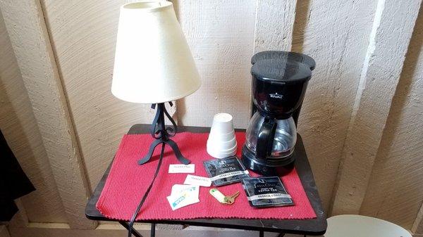 Coffee/lamp area.