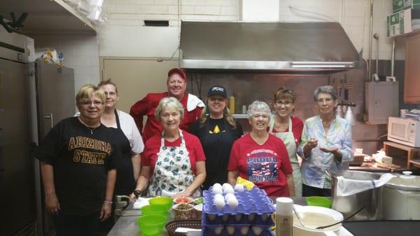 Sunday morning breakfast crew!