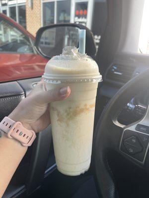 Caramel cheesecake shake