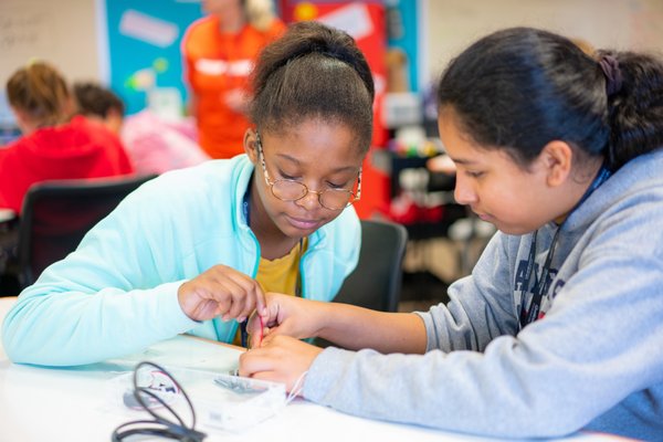 The Virginia Tech Roanoke Center Qualcomm thinkabit lab provides students with hands-on STEM learning opportunities.