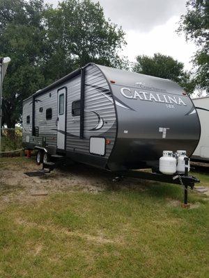 30' Coachmen 261 BHS, Sleeps 8, deep slideout, 30 amp elect svc, Dry weight - 6198.  Can be pulled with 1/2 ton truck.