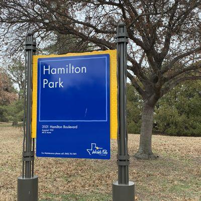 Hamilton Park sign in entryway.