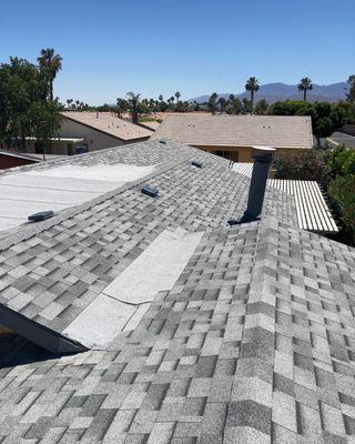 Serving the Coachella Valley for all your roofing needs .