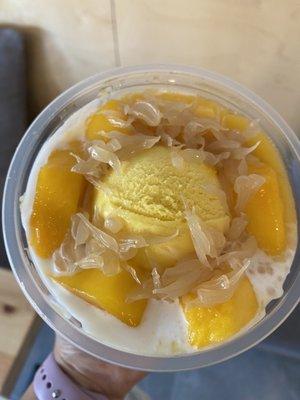 Jumbo pomelo and mango with sago