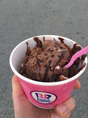 Baskin-Robbins Cakes & Ice Cream