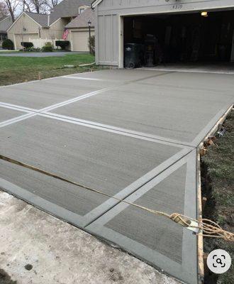 Brushed concrete driveway!