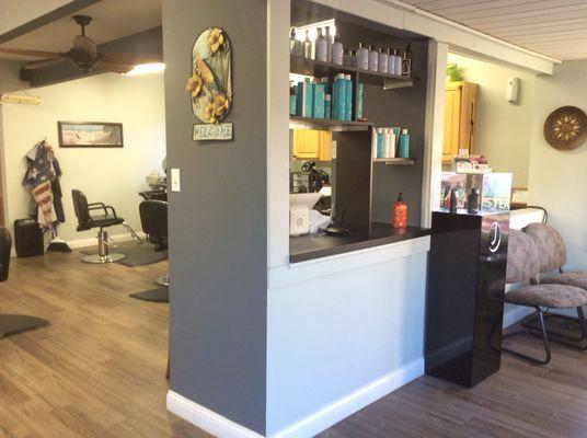 Tangled Waves Hair Salon