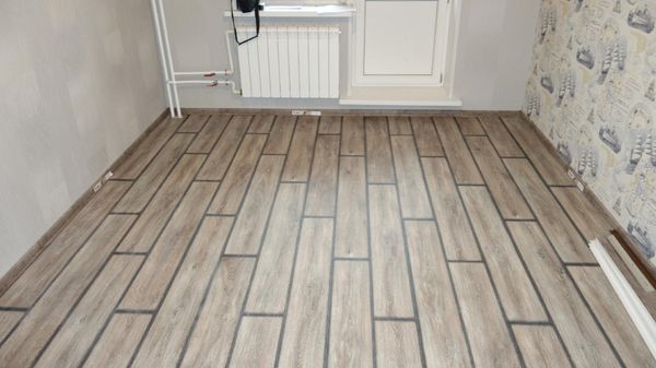 laying wooden floors